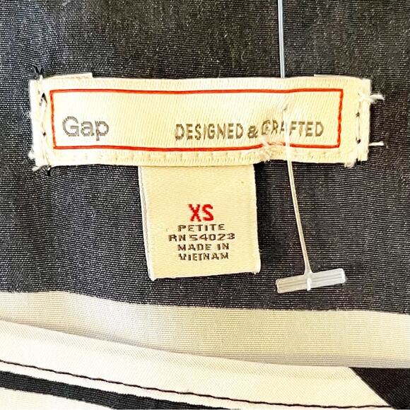 GAP Navy Blue & White Striped Blouse, XS, NWOT! - Picture 8 of 9